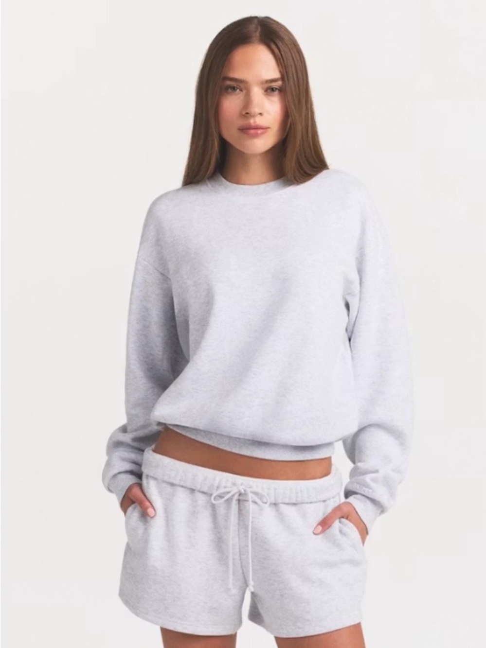 SKIMS NWOT Classic Crewneck Sweatshirt Heather Gray Size Medium